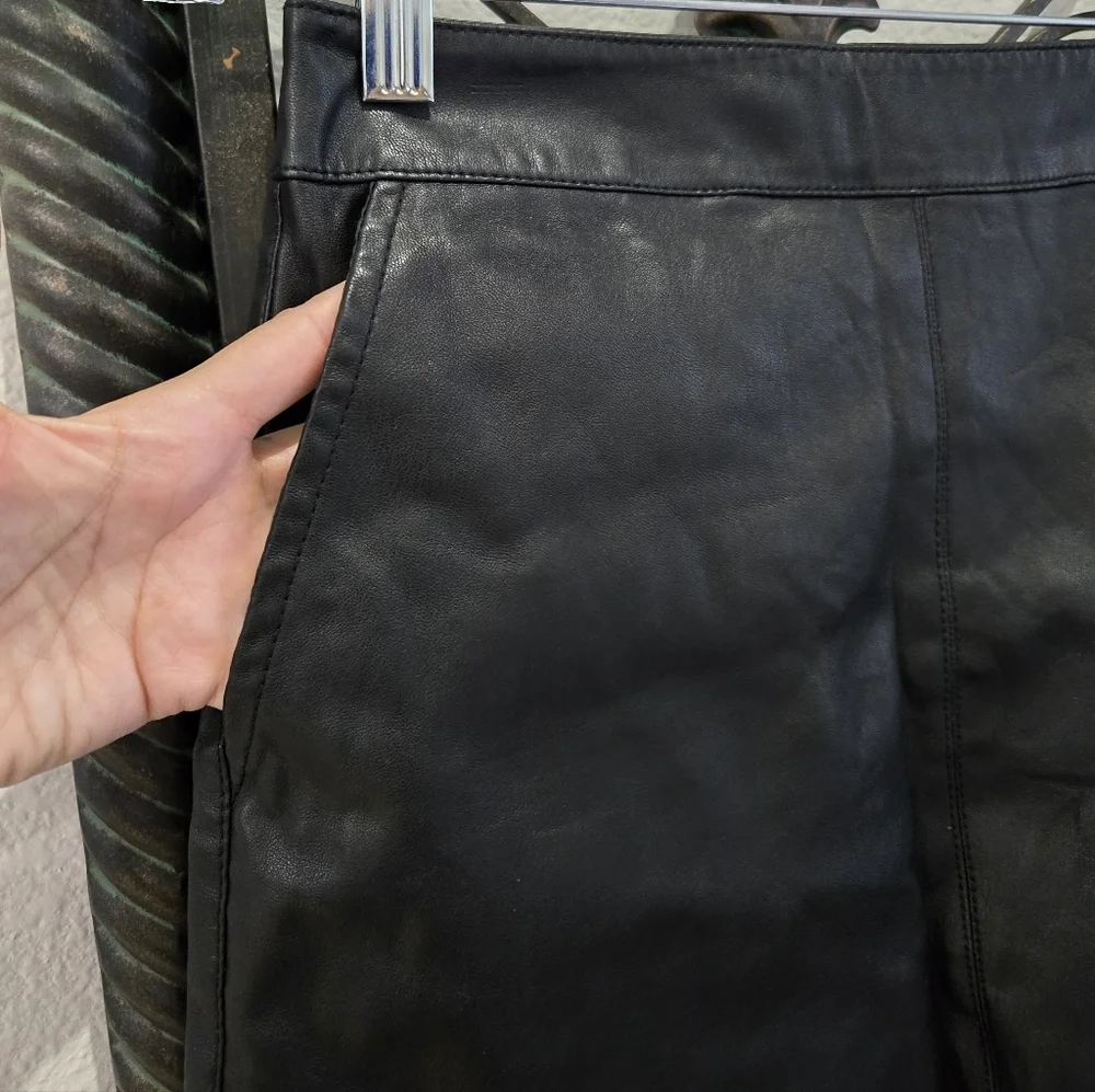 Forever 21 Black Faux Leather Mini Skirt - Picture 3 of 6